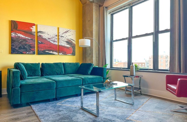 McCormick Place 2b/2b Skyline unit with optional parking for up to 8 guests