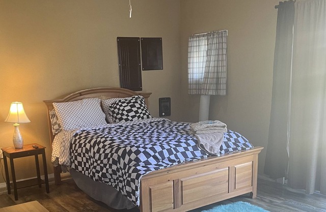 Medina Royalty Services we are Here to Give Excellent Experiences, Pet Friendly
