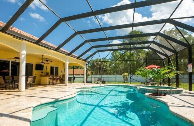 Mediterranean-inspired 4,000 sq ft home, 6Bd/4Bth, sleeps 13 and Fido too!