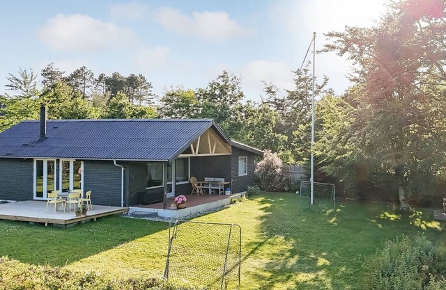 "Meglena" - 250m from the sea by Interhome