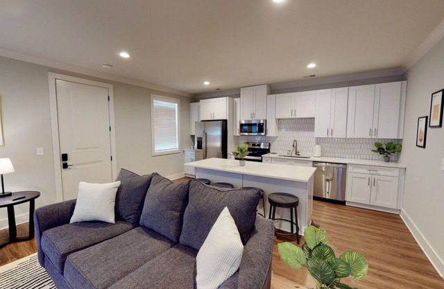 Melrose Flats ☆ Minutes from 12th South & Broadway Unit 301