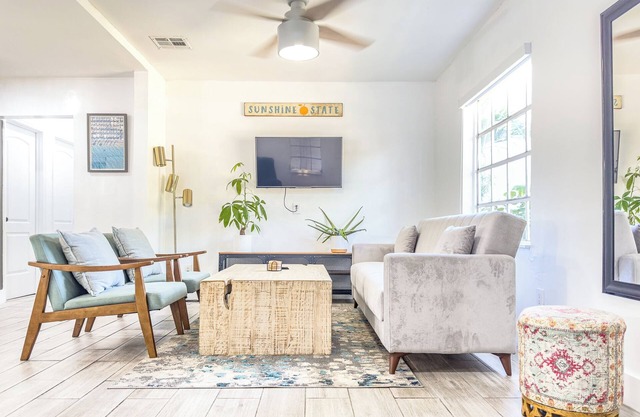 Melrose Villa - Charming 2-bedroom house in delightful Miami Springs