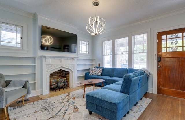 Memphis Vacation Rental Home ~ 4 Mi to Downtown!