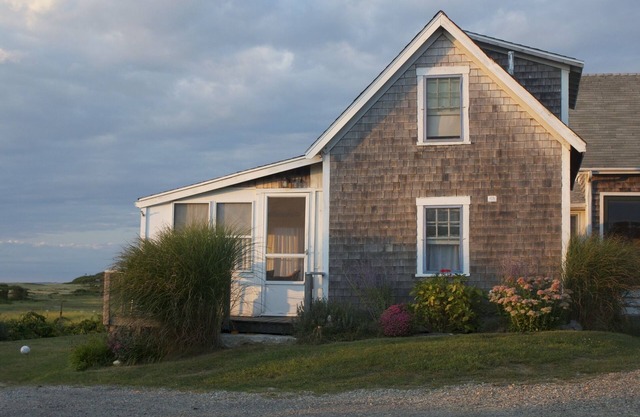 Menemsha - Davis House