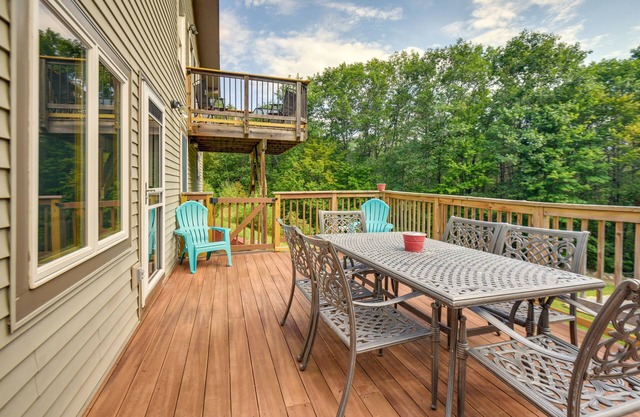Meredith Home w/Deck: 6 Mi to Lake Winnipesaukee!