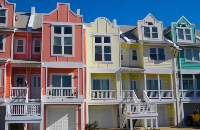 Mermaid Manor at Cambridge Cove 2 Bedroom Deluxe Townhome. Bermuda Bay Waterpark & Pool