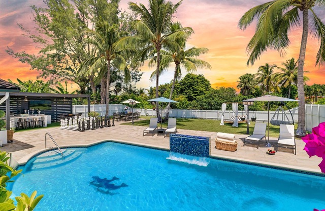 MIA Resort W/POOL/BBQ/Cabana