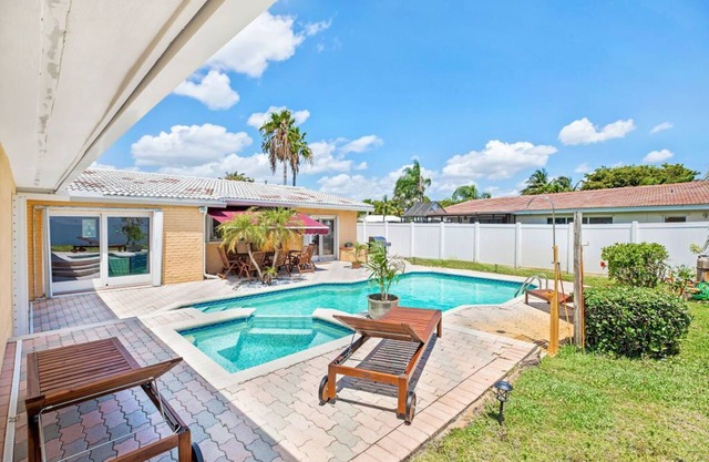 "MIA Retreat"! 4BR 2300Sqft in Ft Lauderdale