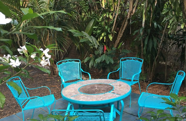 Miami Tropical Deco House Minutes to Beach & more!