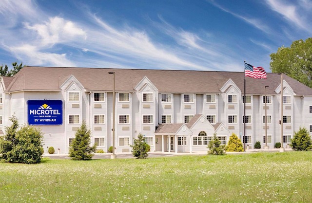 Microtel Inn & Suites by Wyndham Hagerstown by I-81