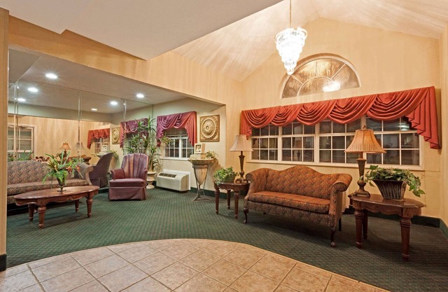 Microtel Inn & Suites by Wyndham Brandon