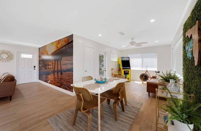 Mid-Century home by PMI unit 431