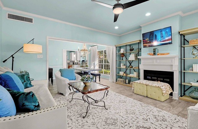 Mid-City Home|Chef's Kitchen|Fenced Yard!