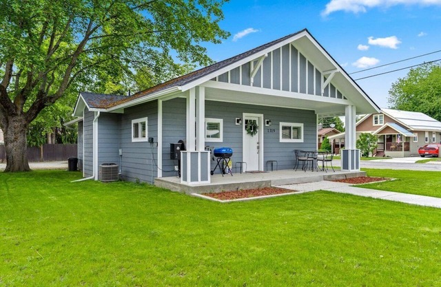 Midtown Casita W/Walking Distance To Downtown!