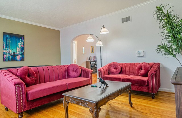 MidTown Flats Suite C2