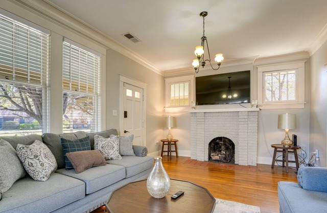 Midtown Memphis Vacation Rental: Private Hot Tub!