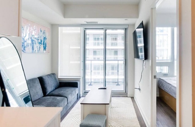 Midtown Toronto Amazing 1Bed 1Bath
