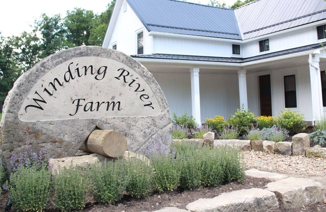 Midwestern Farm Home Fully Complemented With A Complete And Modern Restoration.