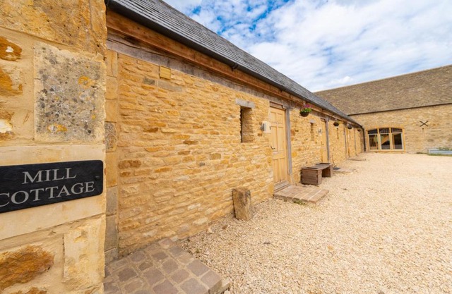 Mill Cottage 2 - Ash Farm Cotswolds
