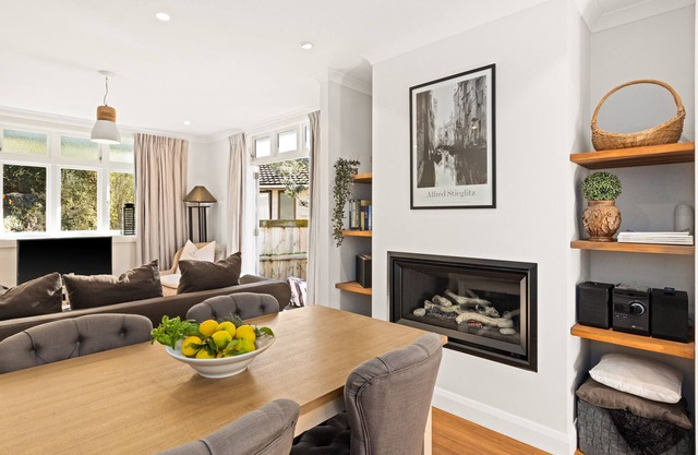 Milton Manors - 101 Pet Friendly House on the Hill