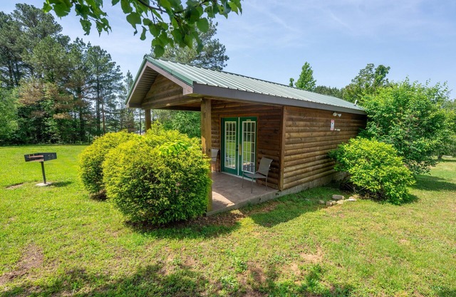 Mini Cabin at Fishtale Lodge
