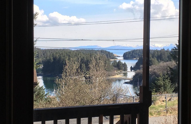 mini-island view retreat