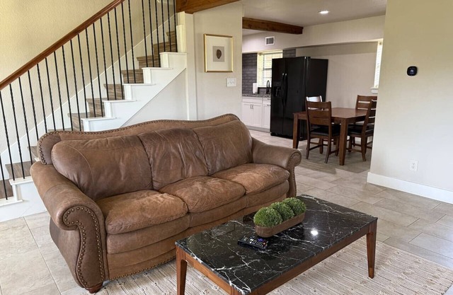 Minutes off I-35W - close to all the area attractions!