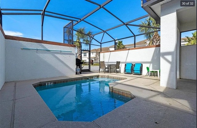 Minutes to Disney + 5BR, 4BA + Private Pool