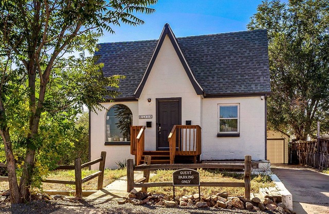 Minutes to Downtown Denver with Easy Mountain Access