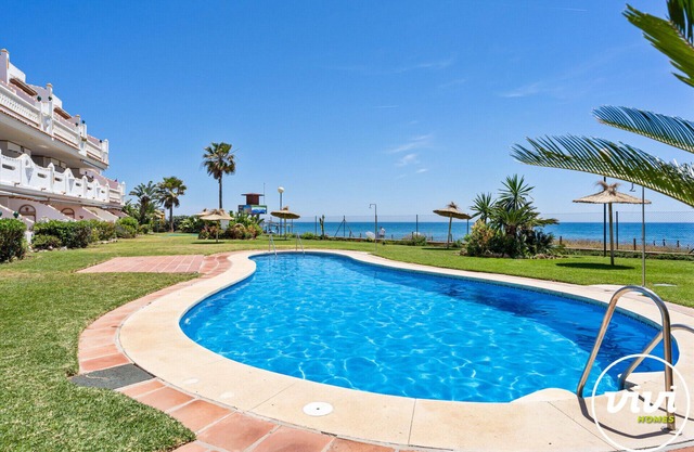 Mirazul | Beachfront Apartment in Mijas