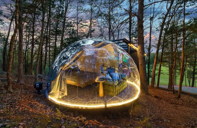 Mirrored Lost Lake Dome In Cosby - Your Ultimate Hideaway!