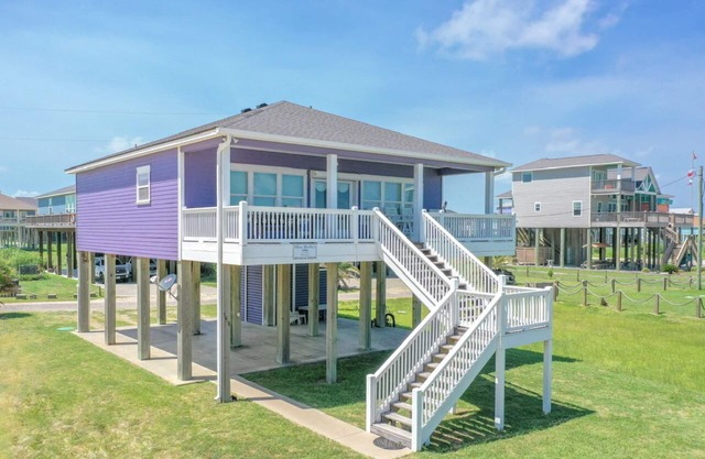 Miss Molly's - 2 Bedroom, 2 Bath, Sleeps 7 - Gulf View!