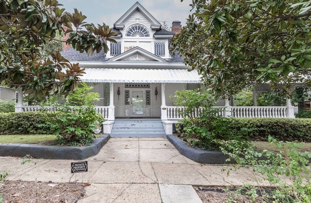 Miss Sidney`s Historic Opelika Home - 2 Bedroom Option