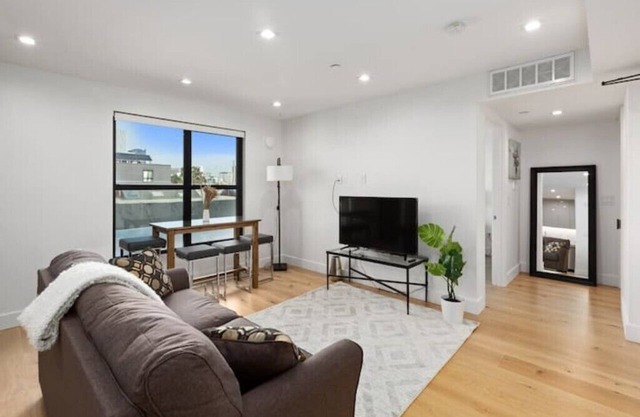 Mission Brand New Home w Rooftop - San Francisco Life Real Estate n