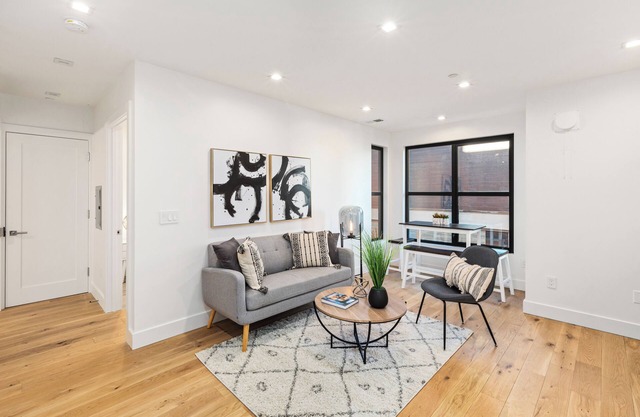 Mission Condo w Air Conditioning & Rooftop Deck - San Francisco Life Real Estate