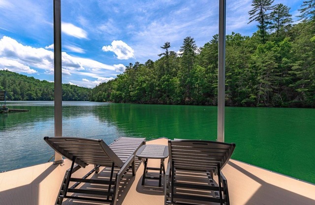 Misty Trail Lakehouse - Morganton, GA