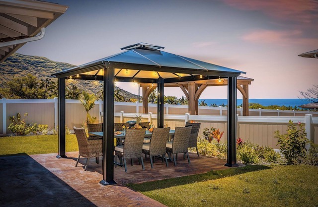 @ML Ocean view, Golf, Gazebo and BBQ, we have all!