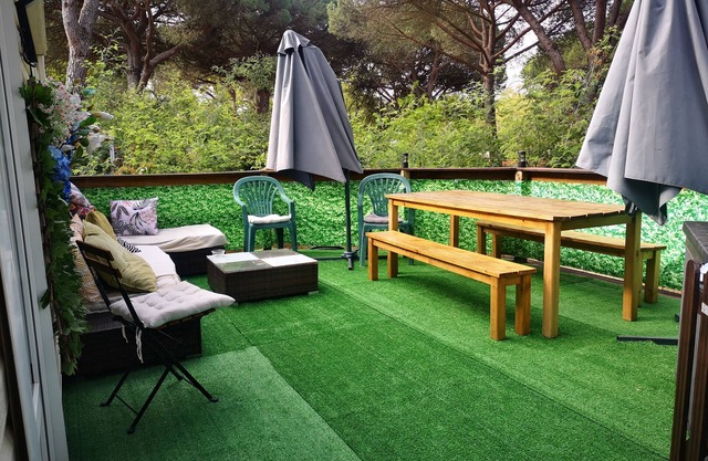 Mobile home for rent, Gulf of Saint-Tropez in a 4-star campsite