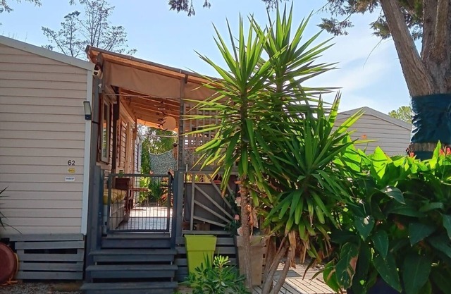 Mobilhome 3 bedrooms, vacation village Siblu 4 ⭐️ by the pond