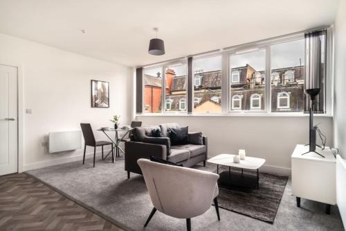 Modern 1 Bed Apartment in Central Wrexham
