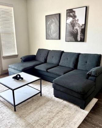 Modern 1BR Dallas Oasis Escape
