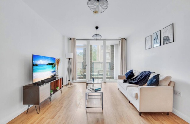 Modern 2-bed Apartment in Stratford