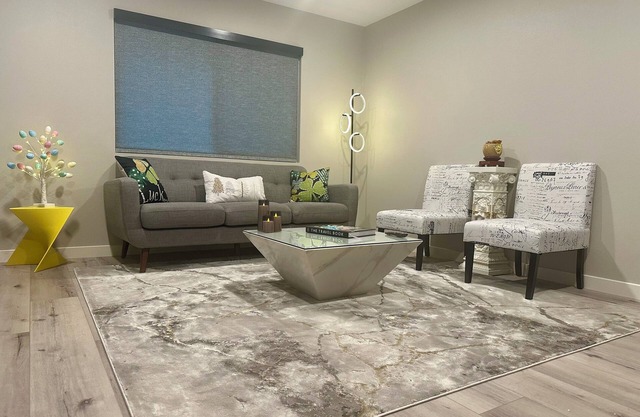 Modern 2-bedroom/2-bath condo with WiFi, AC with Mountain View