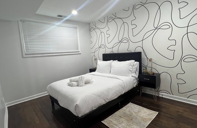 Modern 2-Bedroom Apartment in Vibrant DC