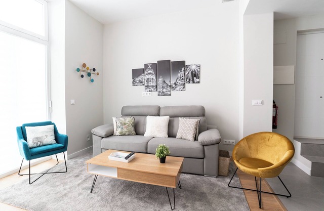 Modern 2 Bedroom Apartment near El Retiro Park