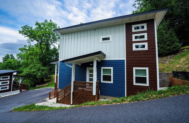 Modern 2 Bedroom House