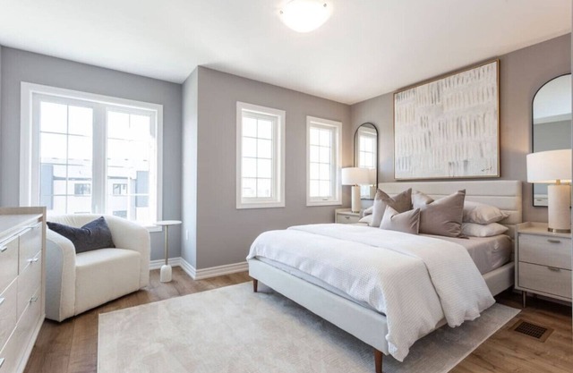 Modern 2-Bedroom Townhouse w/Parking in Barrie