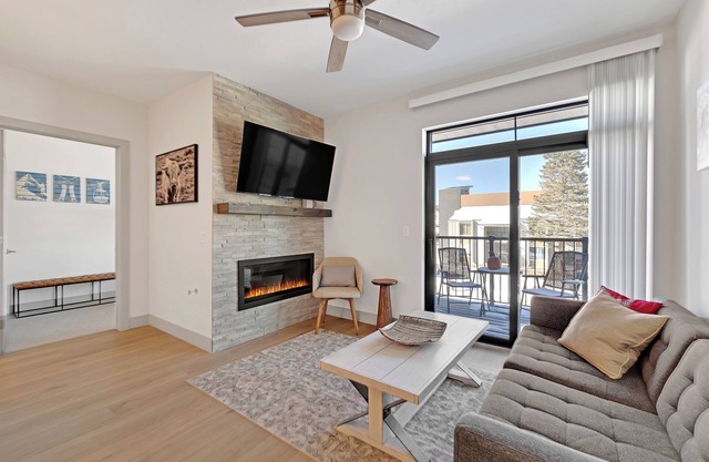 Modern 2BR Condo In Silverthorne!