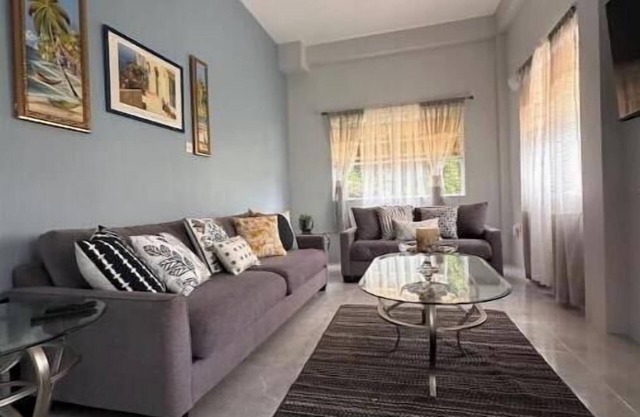 Modern 2BR w/Stunning Views