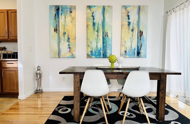 Modern 3 Bedroom Townhome, 3.5 Bathrooms, 2 Cars Garage with Level 2 EV Charging